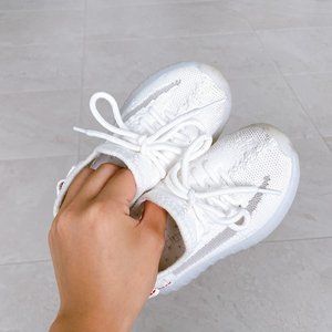 95% NEW BABY SIZE 8 SHOES